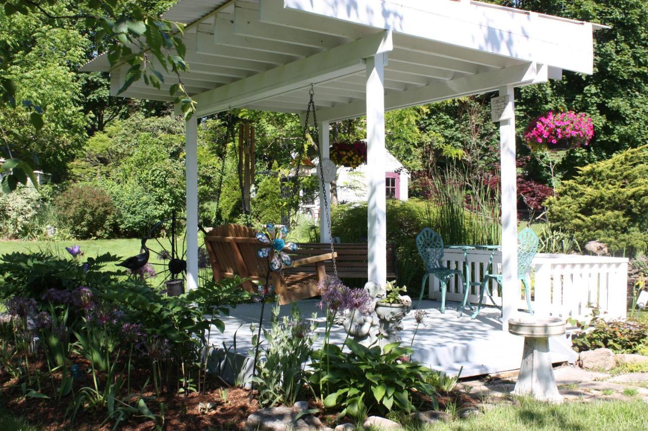 Carrousel Bed & Breakfast Cayuga Luaran gambar