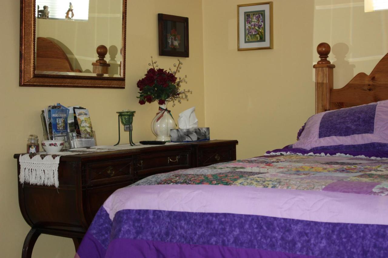 Carrousel Bed & Breakfast Cayuga Bilik gambar