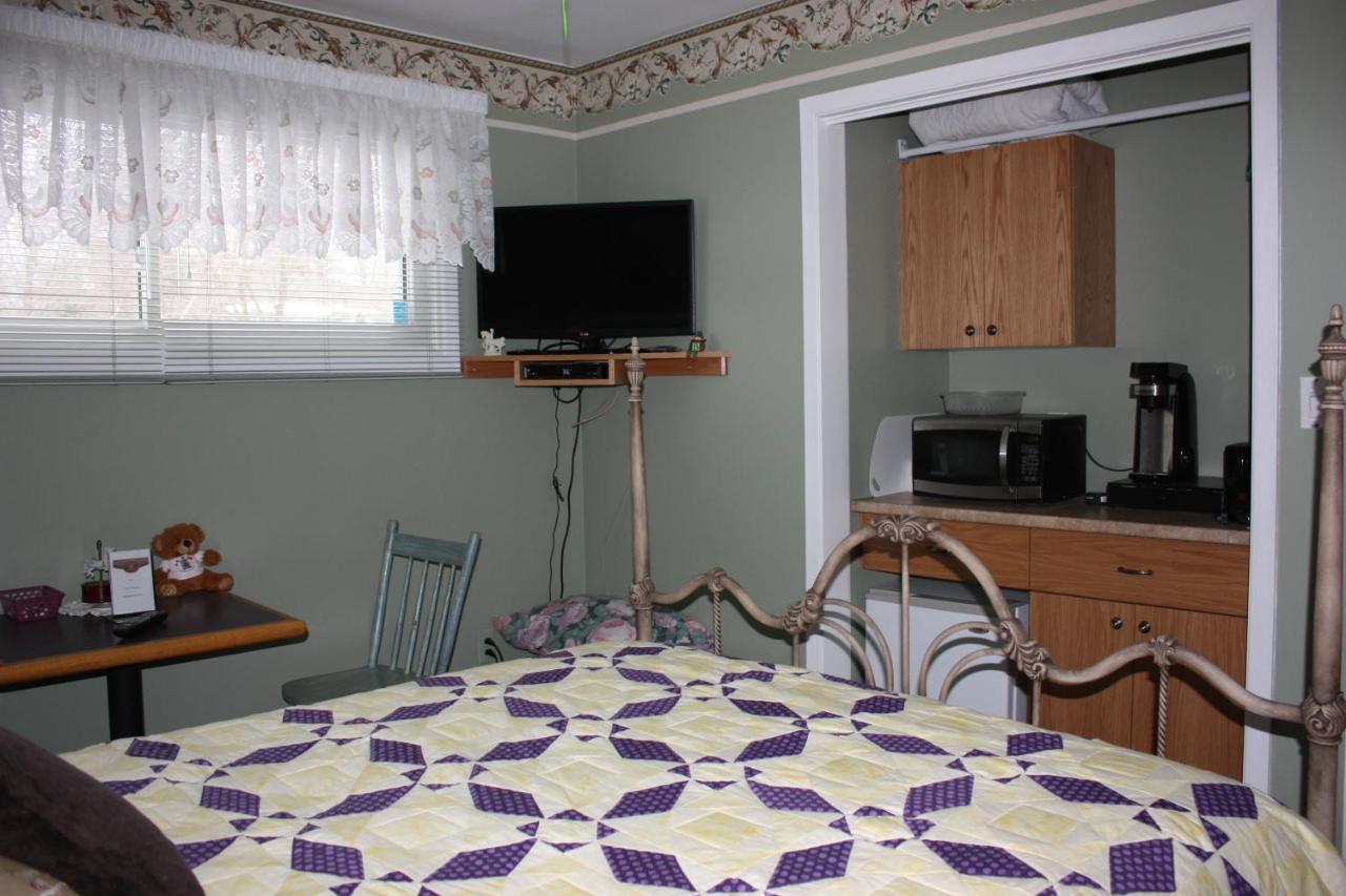 Carrousel Bed & Breakfast Cayuga Bilik gambar