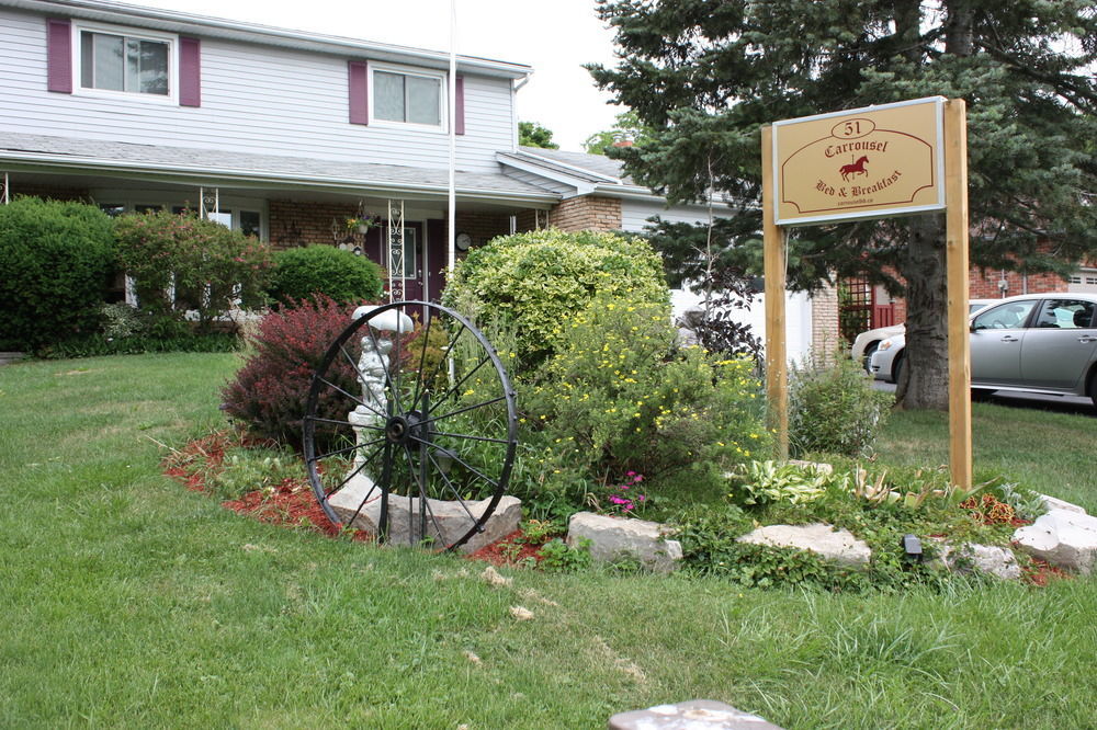 Carrousel Bed & Breakfast Cayuga Luaran gambar